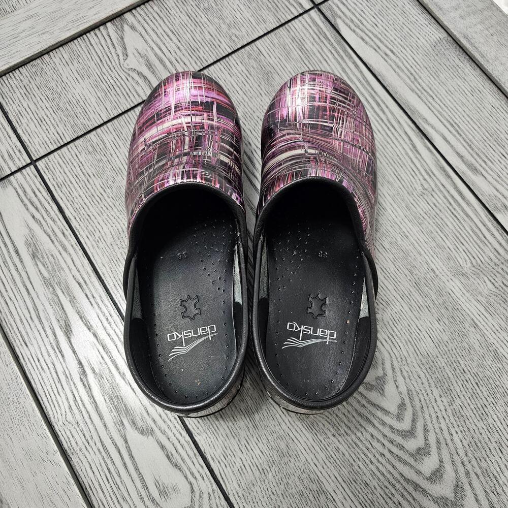 Dansko Professional Clogs Purple Crosshatch Leather Size 38 US 7.5–8